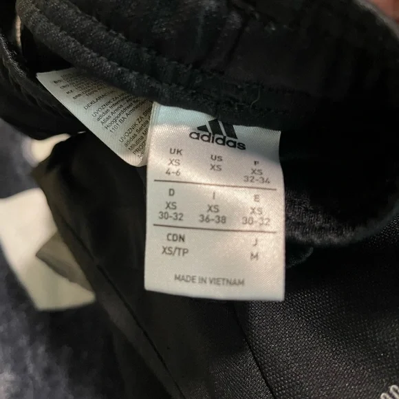 Adidas black and gold trio soccer pants ⚽️ - Picture 6 of 6